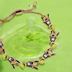 NEW Disney Goofy Repeating Bracelet.Officially Licensed Disney NWT
